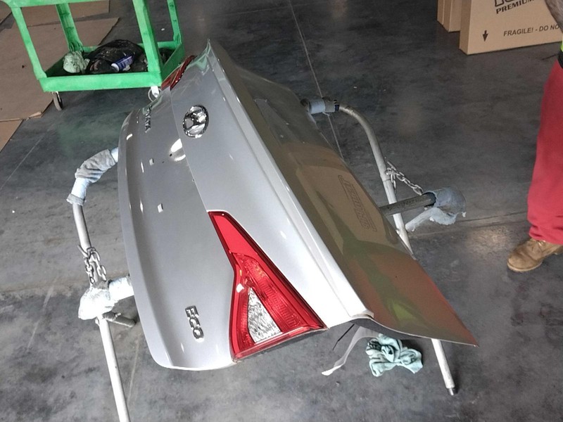 2015 Hyundai Sonata Silver Deck Lid OEM Used 69200C2010 128K Miles