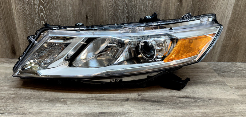 2013-2015 HONDA CROSSTOUR LH HEADLIGHT ASSY OEM