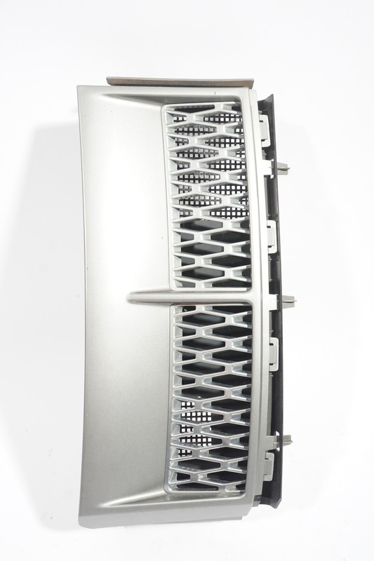 2006 - 2009 RANGE ROVER SUPERCHARGED VENT GRILLE LEFT FENDER OEM