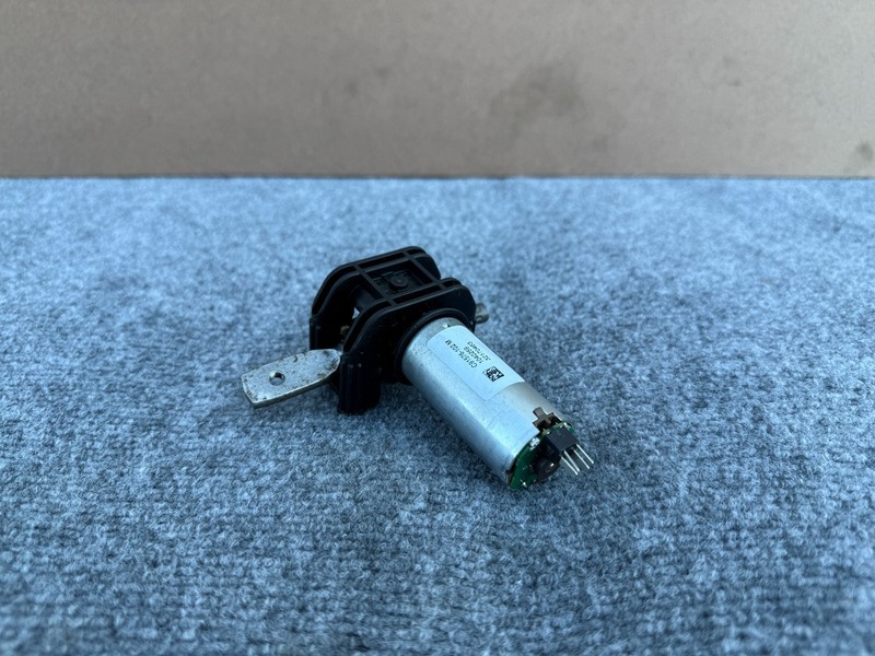 FORD MUSTANG GT 15-23 OEM FRONT LEFT DRIVER SEAT UP DOWN POWER ADJUSTER MOTOR