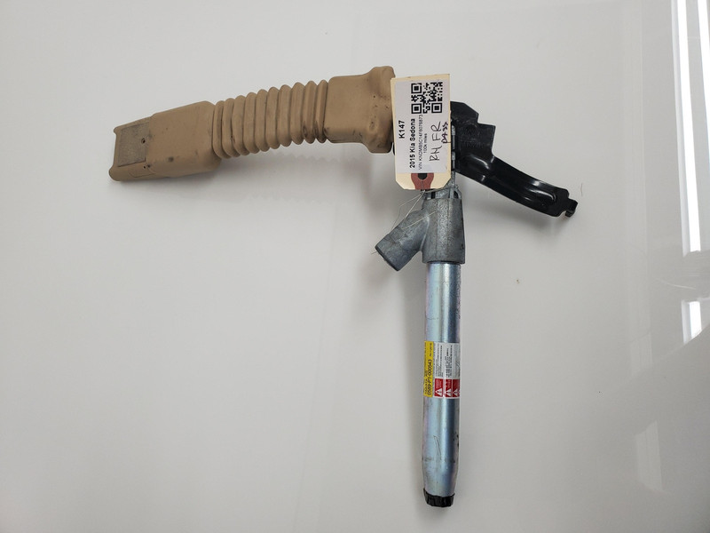 Front Right Seat Belt Pretensioner 2015 Kia Sedona 88841-A9000 2016 2017 2018