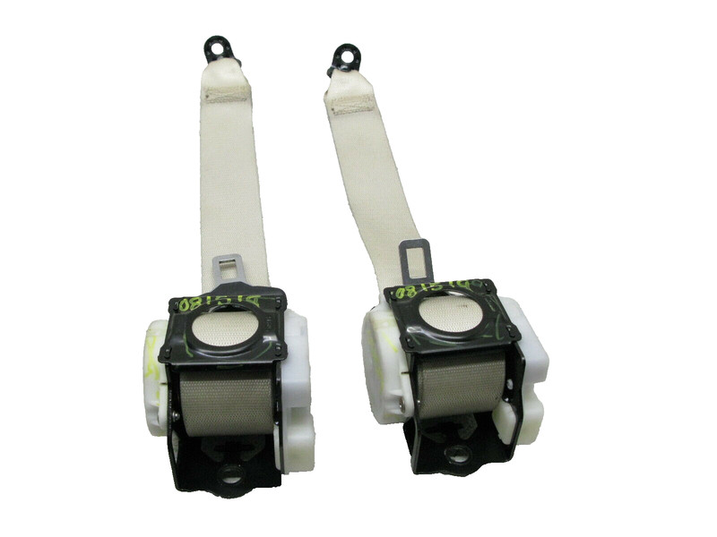 04-09 MERCEDES W209 CONVERTIBLE CLK500 CLK320 REAR SEAT BELT LEFT & RIGHT 081519