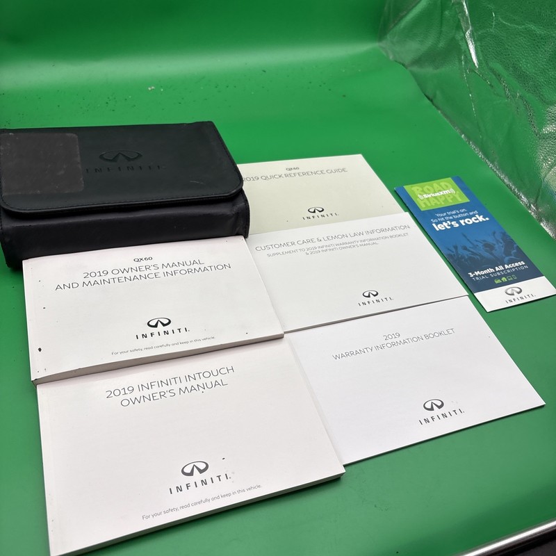 2019 Infiniti QX60 Owners Manual Quick Reference Guide With Case Included