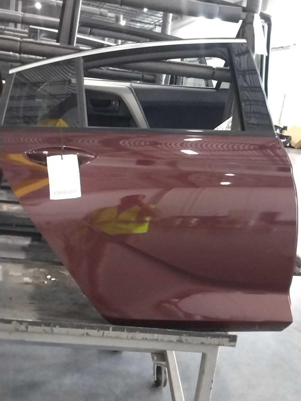 2018 Buick Regal Rear Right Door Red Hatchback OEM Used 674911 80K Miles