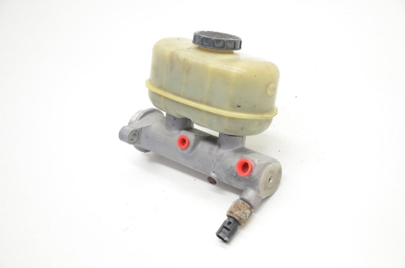 00-05 EXCURSION 6.8L Brake Master Cylinder
