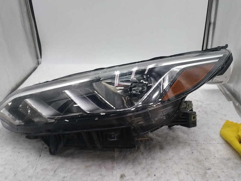 2023 Nissan Sentra Left Headlight Assembly - Used, Black, 84K Miles