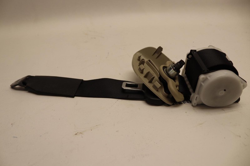 2009-2012 INFINITI FX35 FX50 REAR SECOND ROW RIGHT SIDE SEAT BELT OEM
