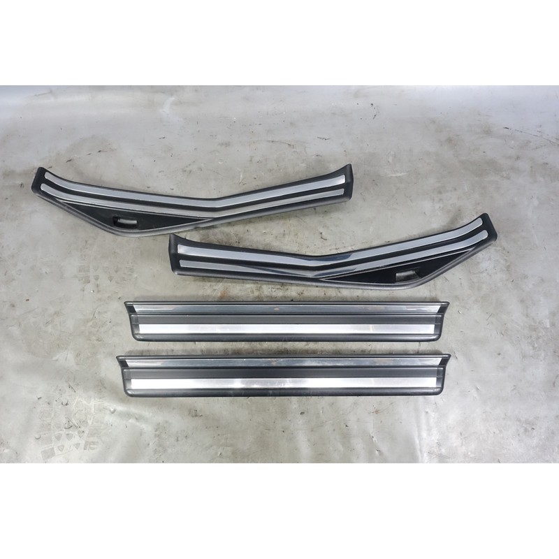 99-05 BMW E46 3-Series 4-Door Factory Door Sill Entry Covers Trim Set Chrome OEM