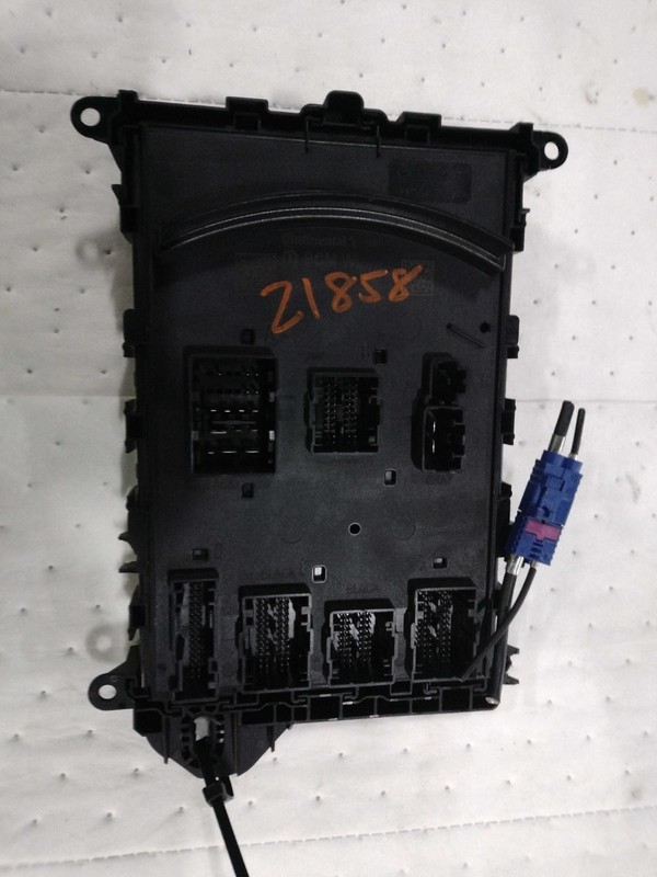 2022 Jeep Grand Cherokee Body Control Module OEM 3.6L 41K Miles White