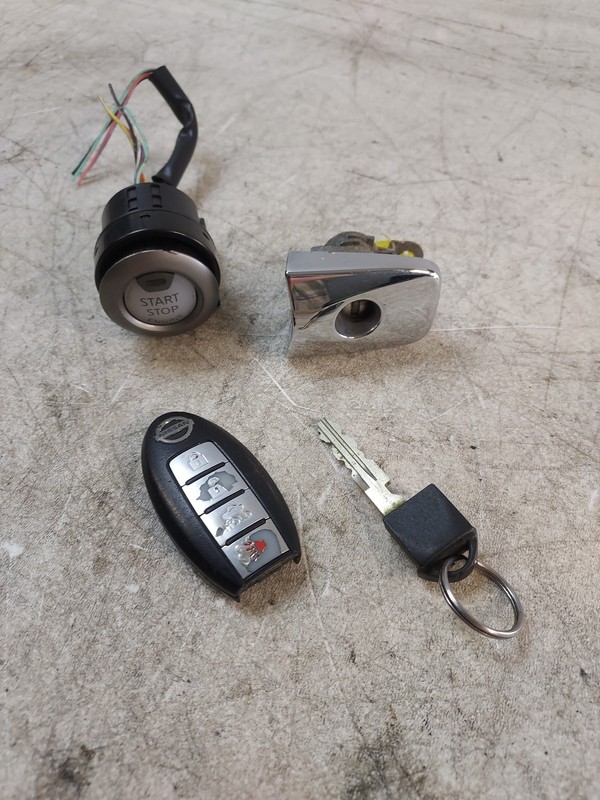 13-19 Sentra Ignition Switch Keyless Ignition Push Button w/FOB Exterior Lock OE