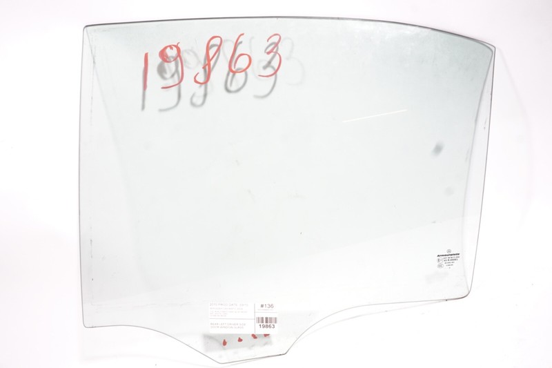 2008-2014 MERCEDES C300 W204 SEDAN FRONT LEFT DRIVER SIDE DOOR WINDOW GLASS OEM