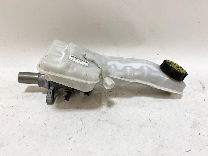 12-18 FORD FOCUS POWERBRAKE MASTER CYLINDER W/ TANK RESERVOIR & CAP OEM