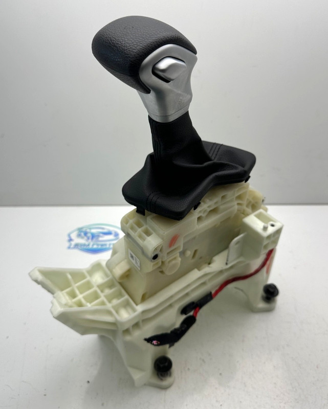 2020-2022 Kia Soul Floor Gear Shifter Automatic Transmission 46700-K0110