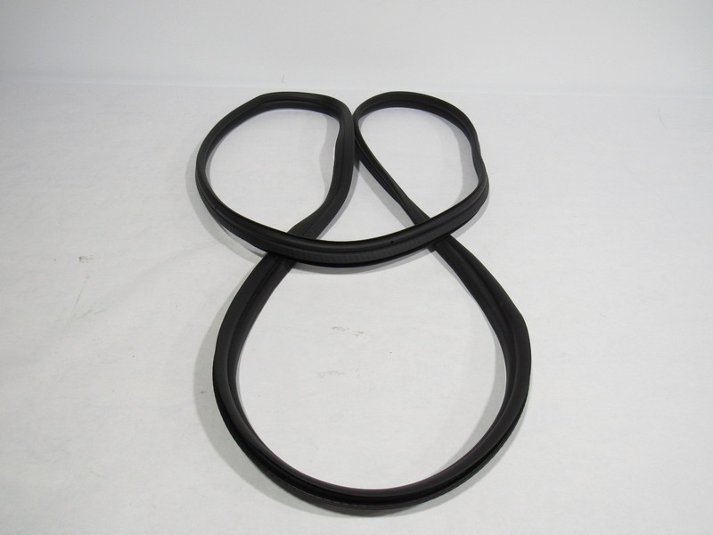 18-21 Aston Martin Vantage 2020 Rear Trunk Tailgate Weatherstrip Seal Rubber ;:Y
