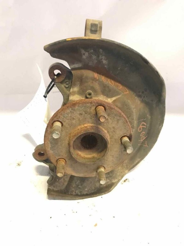Spindle Knuckle Front TOYOTA CAMRY Left 97 98 99 00 01