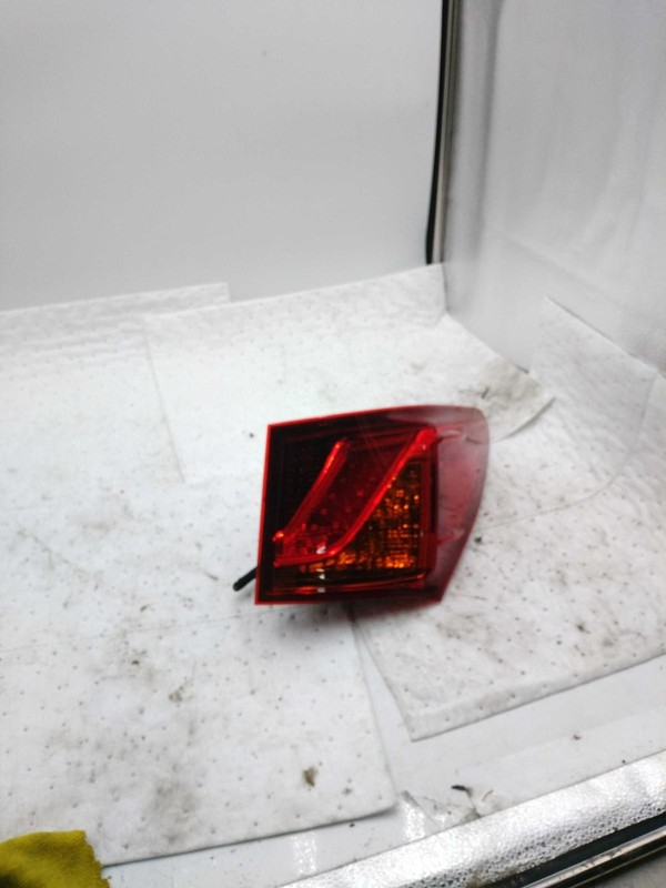 2015 Lexus GS350 Right Tail Light Assembly Black OEM Used 470124 144K Miles