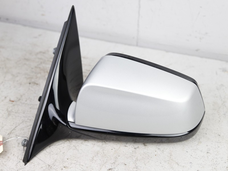 11-13 BMW F10 535 550 Driver Side Door Mirror Folding W/ Camera Blind Silver 354