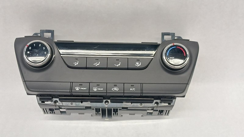 HYUNDAI TUCSON manual temperature control w/o heated seats OEM 1 Year Wnty!