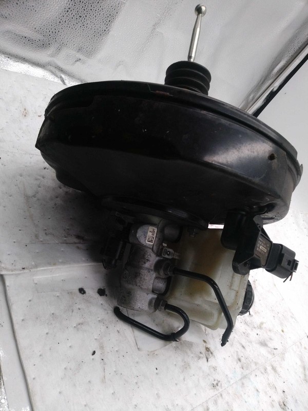 2014 Volkswagen Tiguan Brake Master Cylinder OEM 3C1614019E Grey 55K Miles