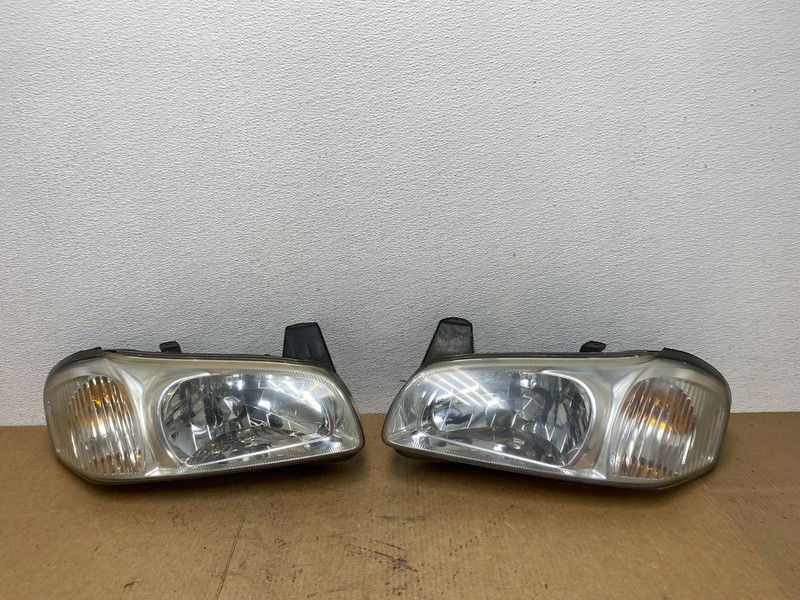 2000 to 2001 Nissan Maxima Left + Right Set Halogen Headlights Oem AC3482 DW