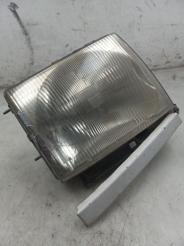 97 98 99 00 TOYOTA TACOMA PRERUNNER PASSENGER RIGHT HEADLIGHT