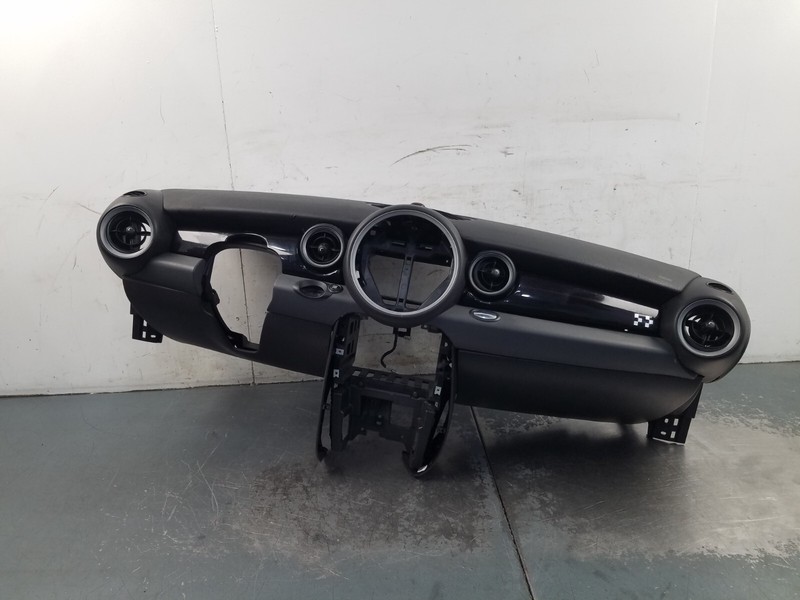 2009 Mini John Cooper WorksDash Panel #7162 VV5