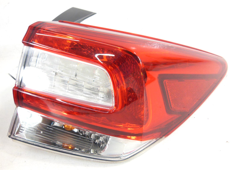 18 19 Subaru XV Crosstrek Quarter Mounted Tail Light Lamp Passenger Right OEM