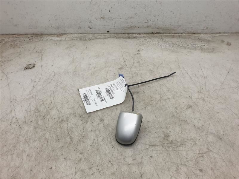 09 TOYOTA COROLLA ROOF MOUNTED ANTENNA