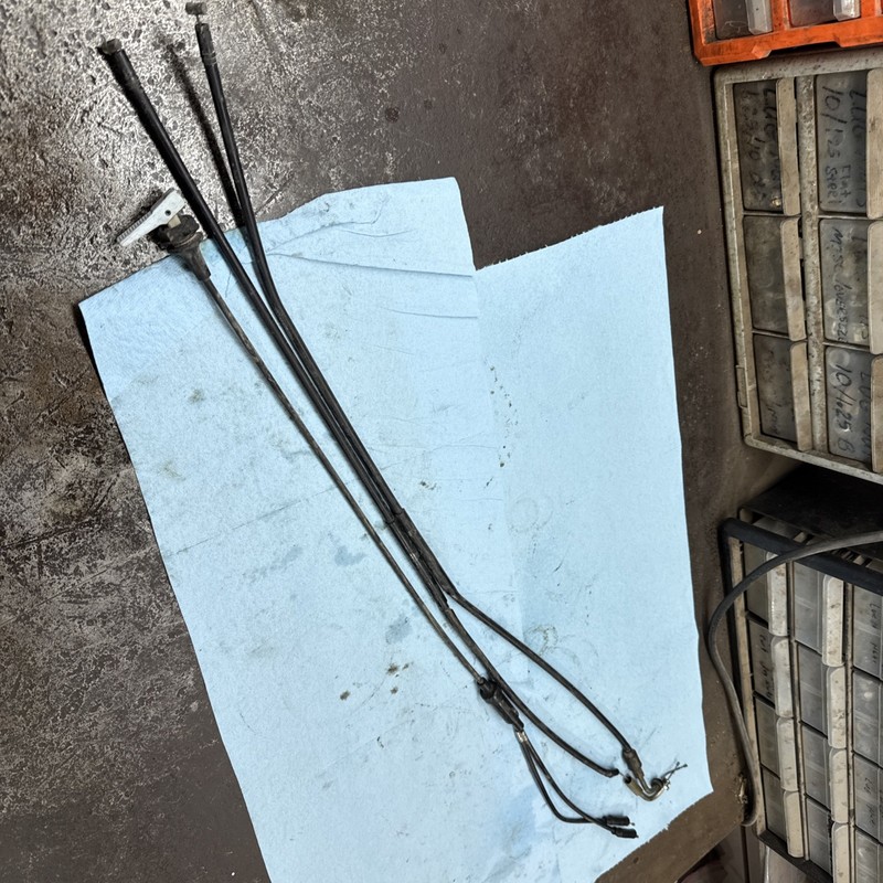 1980 Yamaha SRX 440 Vintage Snowmobile Racing Sled Mikuni Carburetors Cables