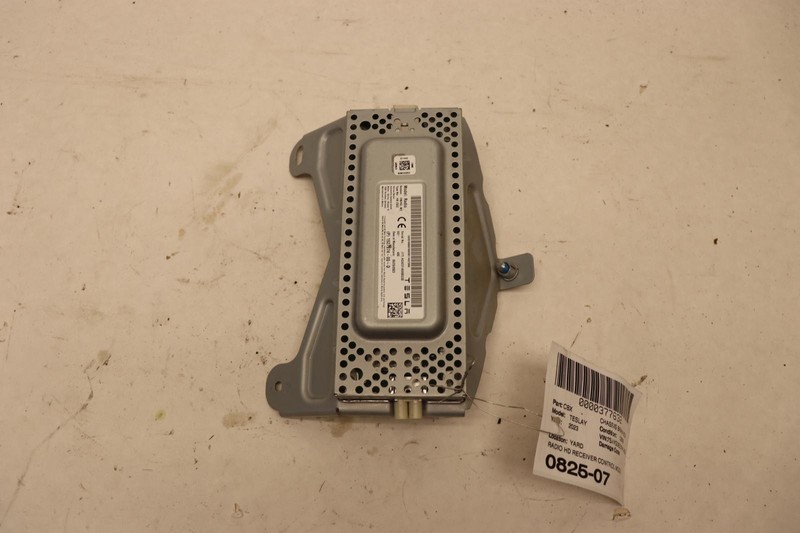 2020-2023 TESLA MODEL Y RADIO TUNER HD RECEIVER CONTROL MODULE UNIT OEM
