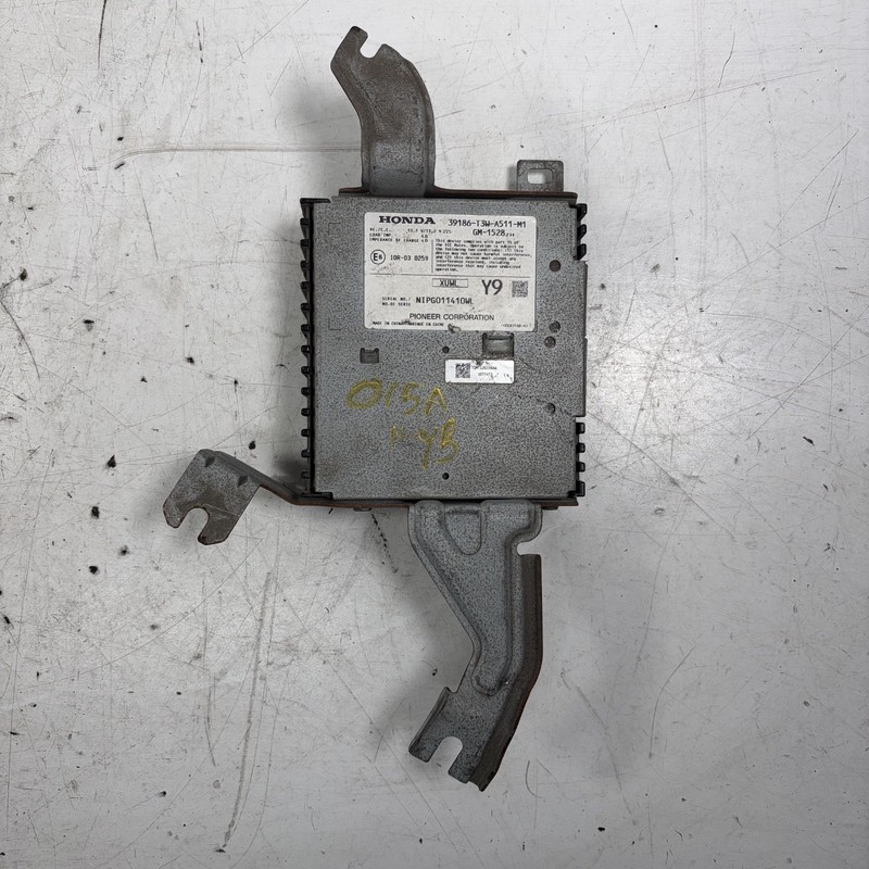 14-15 Honda Accord Hybrid Amplifier Assembly 39186-T3W-A51 OEM