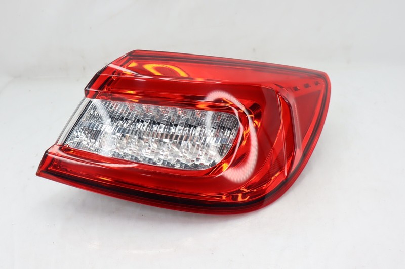 ✅ 2014-2020 Maserati Quattroporte Right Quarter Tail Light LED OEM Nice OEM
