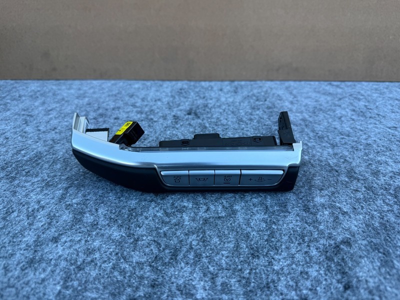 GENESIS GV80 2021-2025 OEM INTERIOR LIGHT AUTO START LANE ASSIST TRACTION SWITCH