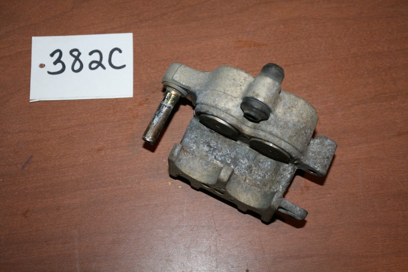1993 Honda CR250R Front Brake Caliper Nissin Japan OEM 93 A