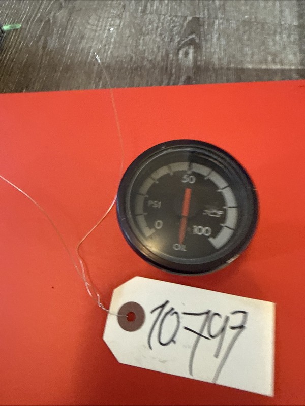 Warning Oil Gauge (broken)- P/N: 224651600