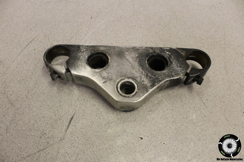 2004 Yamaha V Star 1100 XVS1100AT Silverado FORKS UPPER TRIPLE TREE CLAMP XVS 04