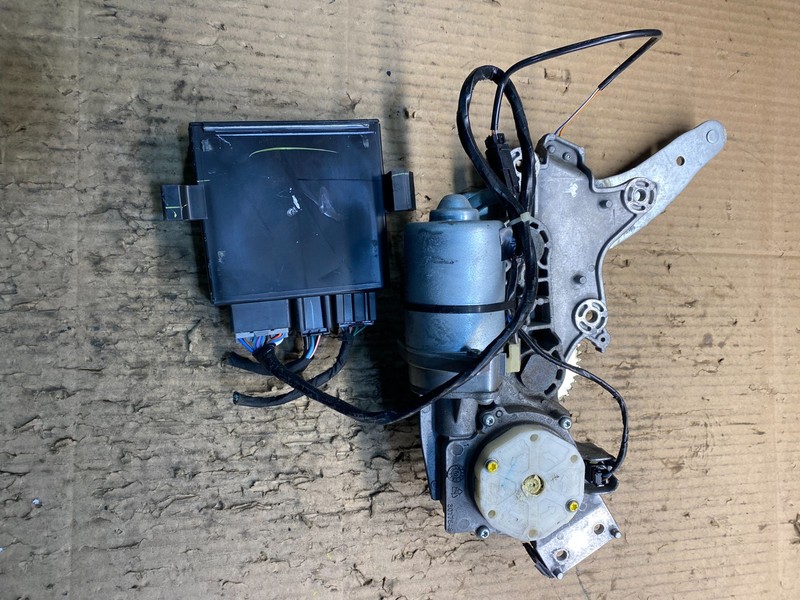 2009-2012 GMC Acadia Power Motor Liftgate Tailgate Control Module y1157 DG