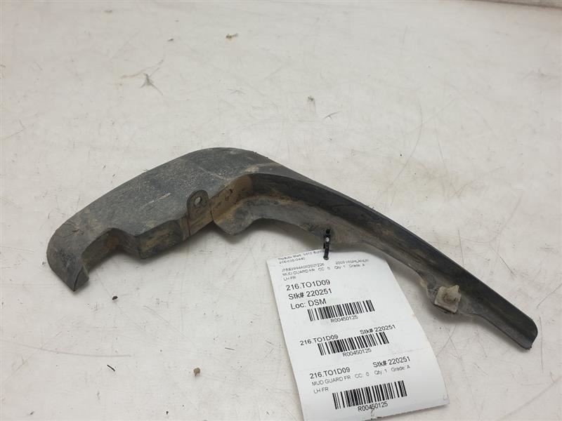 2009 TOYOTA HIGHLANDER LIMITED HYBRID DRIVER SIDE FRONT MUD GUARD
