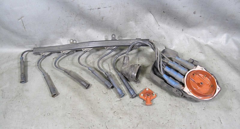BMW E28 528e Distributor Cap and Rotor Set w Wires Bremi 1982-1988 USED OEM