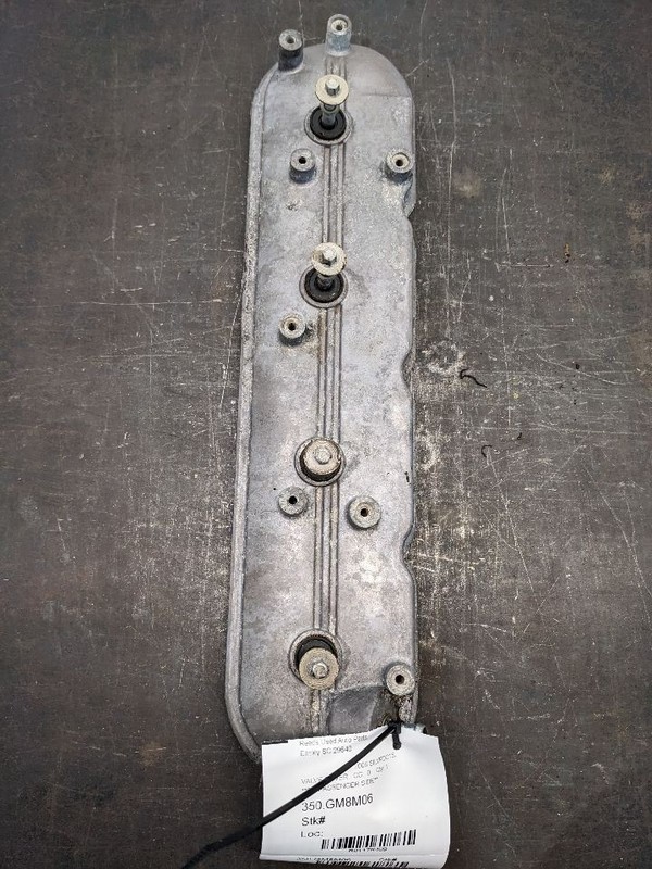 Right Valve Cover For 05-06 GMC Sierra 1500 5.3 12570697 1176409