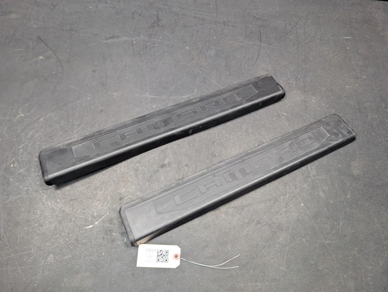 2PC Front Right & Left Door Sill Scuff Plate Insert 2019 Chevrolet Camaro 16 -24