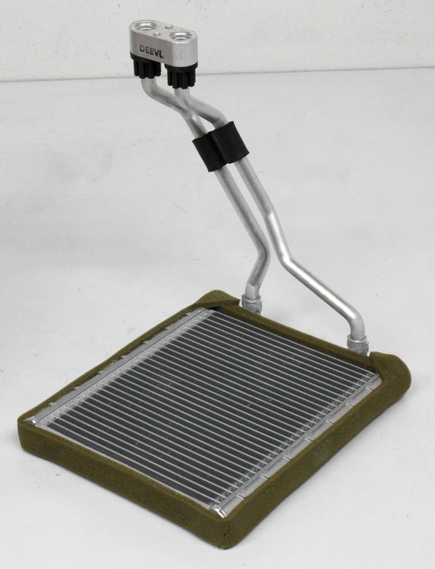 OEM A/C Condenser For 2019-2022 KIA Niro EV 97130-Q4000 Bent Fins