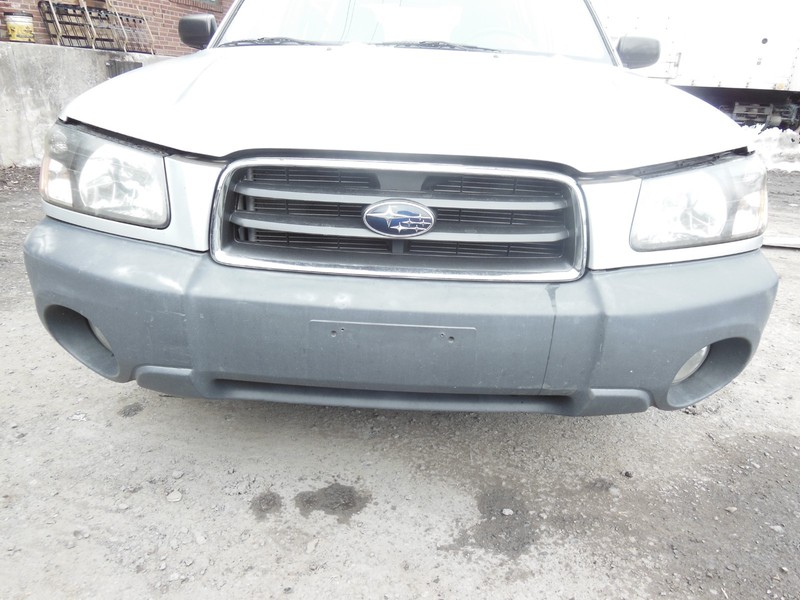 2003-2005 Subaru Forester Upper Grille From 10/01/02