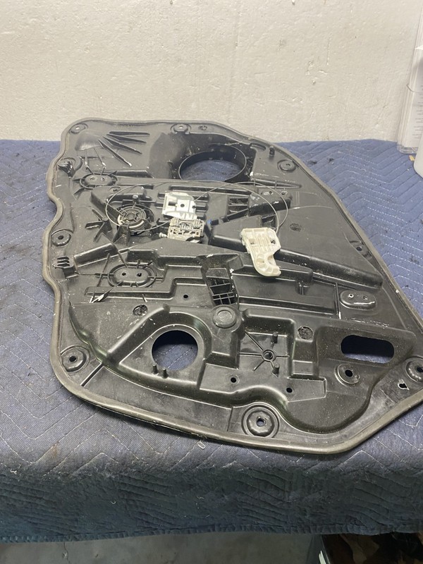 2015 Kia Optima Front Left Regulator Plate OEM 4KW9104KM0