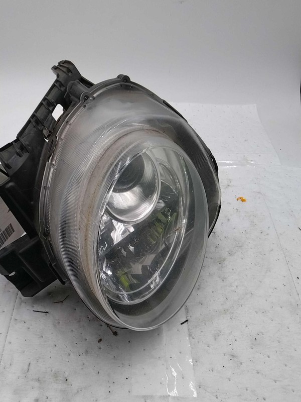 2015 Nissan Juke Left Headlight Assembly White OEM 311251, Scratches, 95K Miles