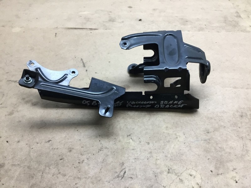 Bentley Continental GT Brake Vacuum Pump Holder Bracket Carrier 03-10 :Y