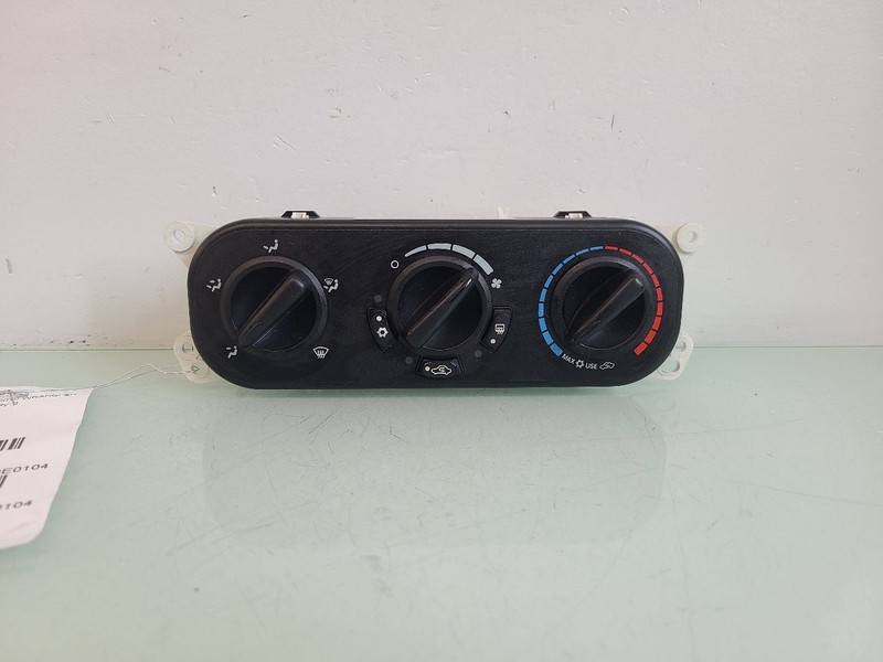 Temperature Control Heated Back Glass With AC Fits 07-10 WRANGLER 582959