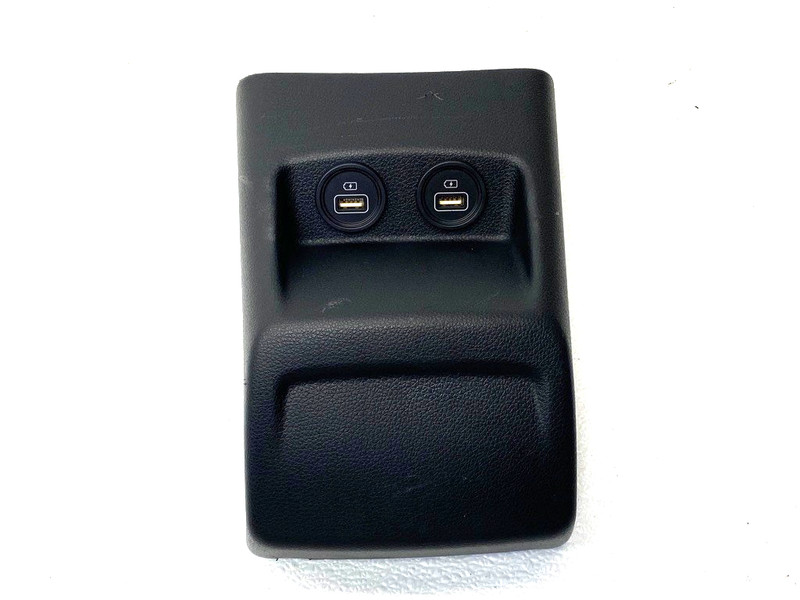 21-24 KIA K5 GT LINE REAR CENTER CONSOLE TRIM COVER PANEL W/ USB PORT OEM A0.64