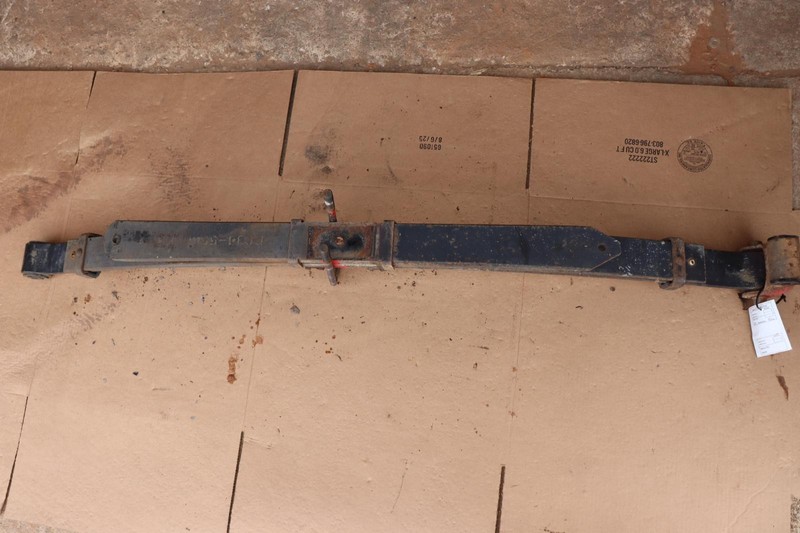 2011-2016 FORD F250 SD 4X4 REAR RIGHT PASSENGER SIDE SUSPENSION LEAF SPRING OEM