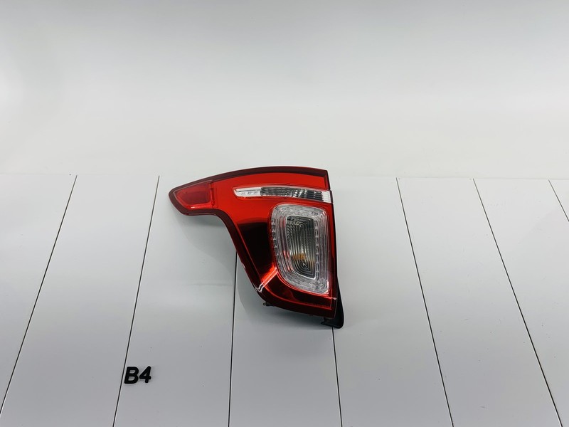 11-15 FORD EXPLORER REAR LEFT SIDE QUARTER PANEL TAIL LIGHT BRAKE STOP LAMP OEM
